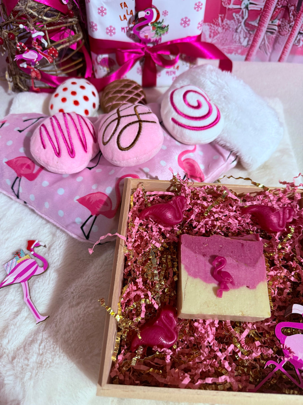 Pink Flamingo Christmas for you & your pet
