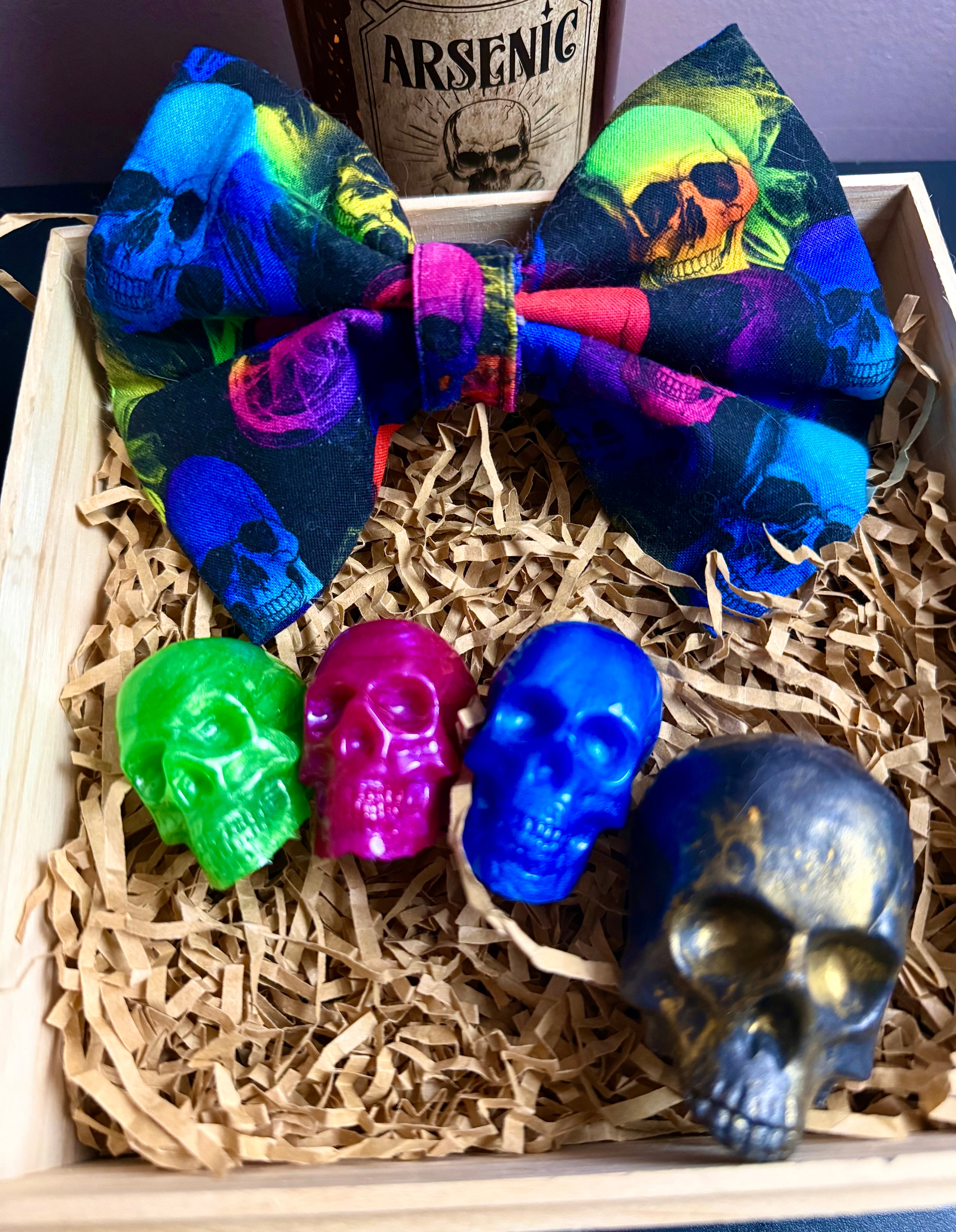 Pet Gift Box – Skull Bow Glycerin Soap