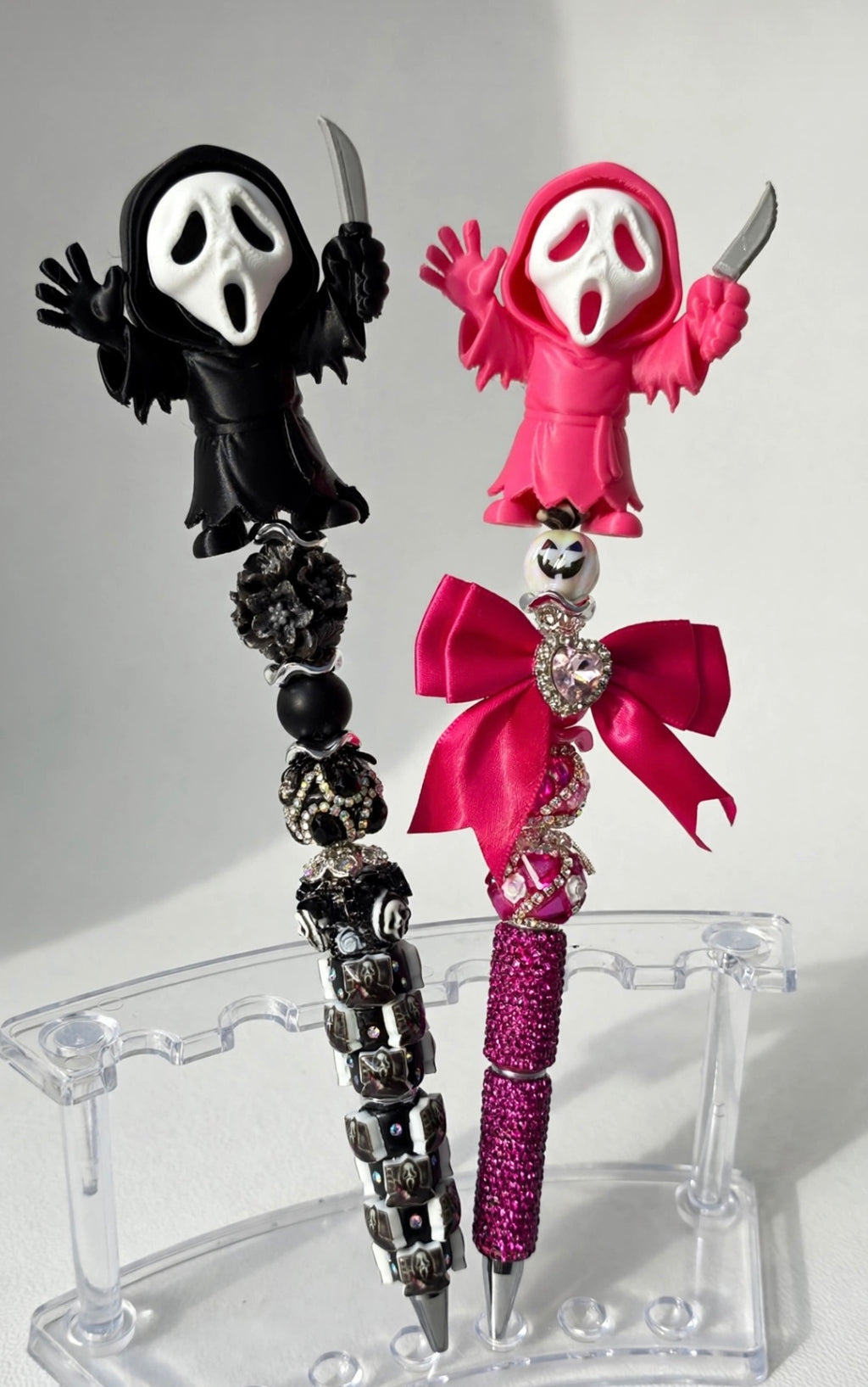 Ghostface Beaded Pen – Black or Pink with Extender