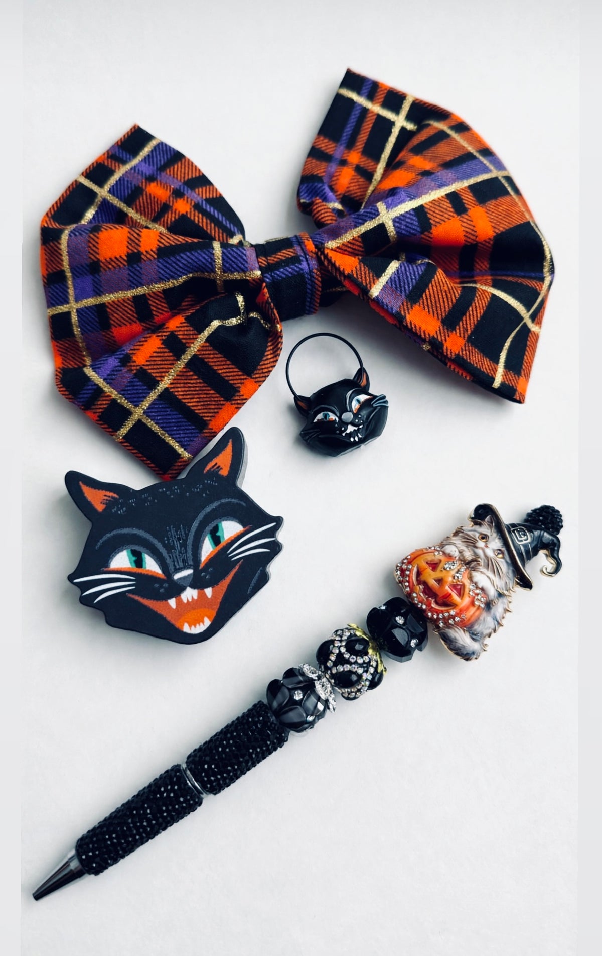 Vintage Halloween Gift Box – Spooky & Sweet