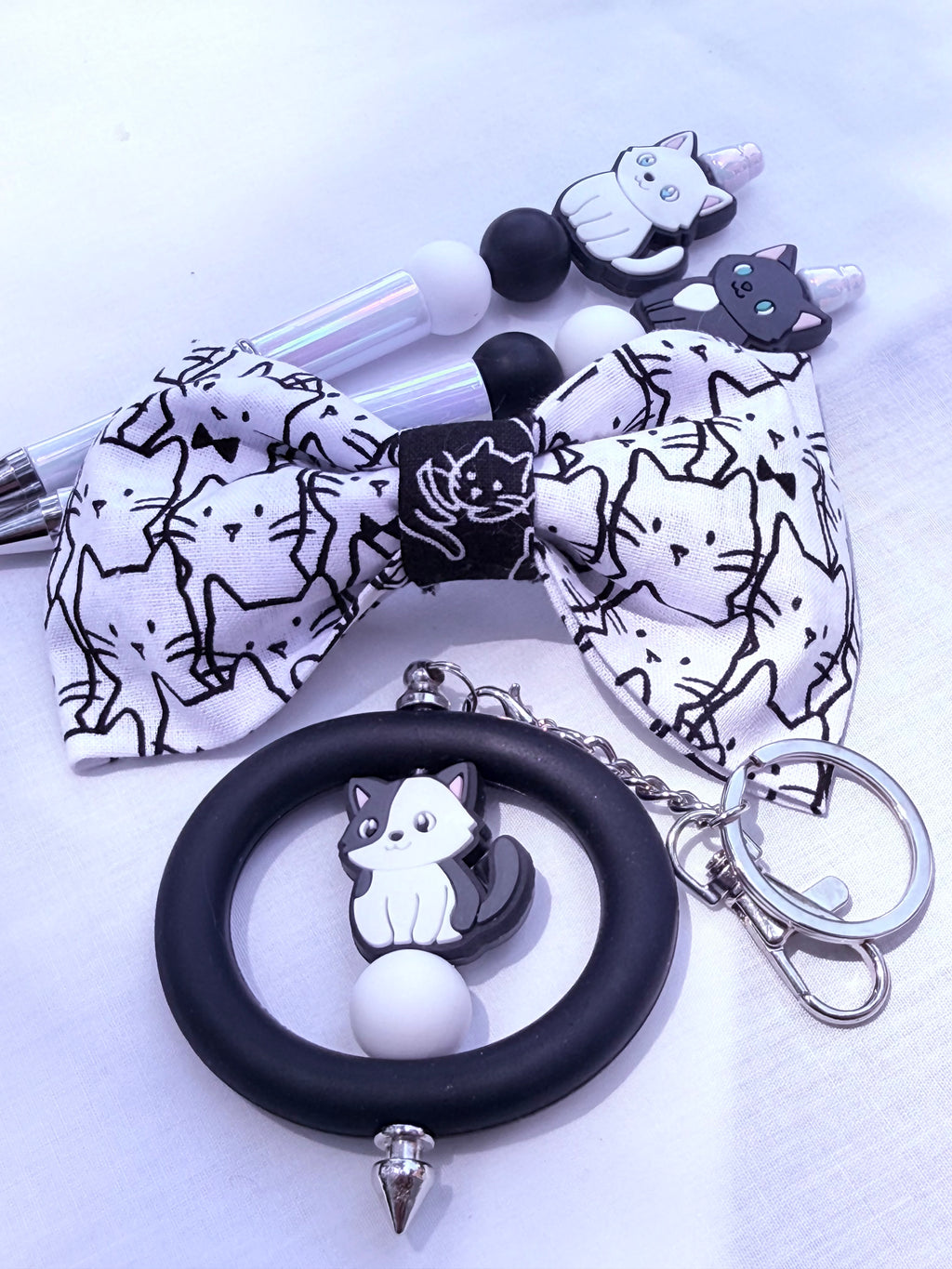The Cat Signature Bows