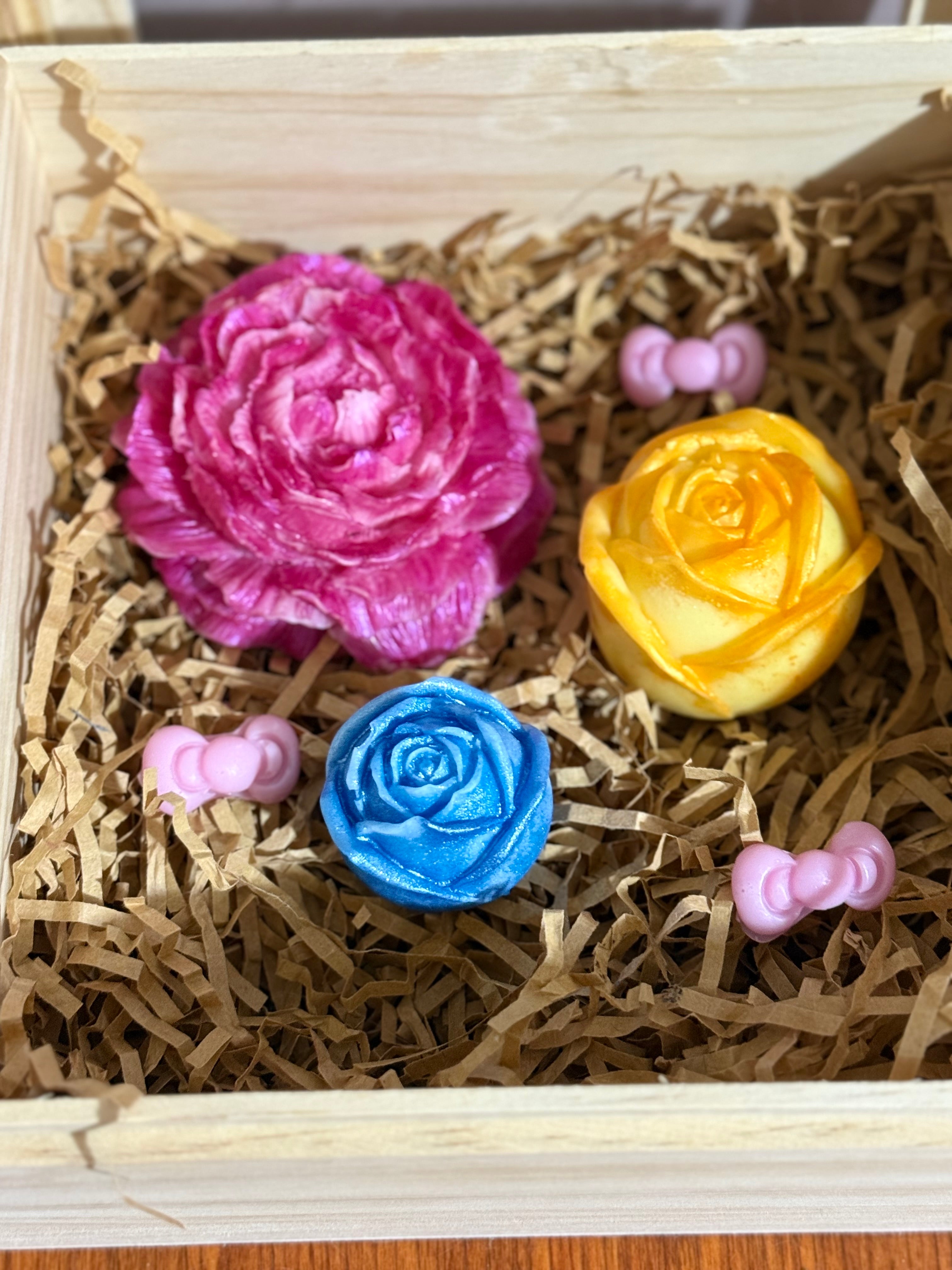 The Laced Blossom Box