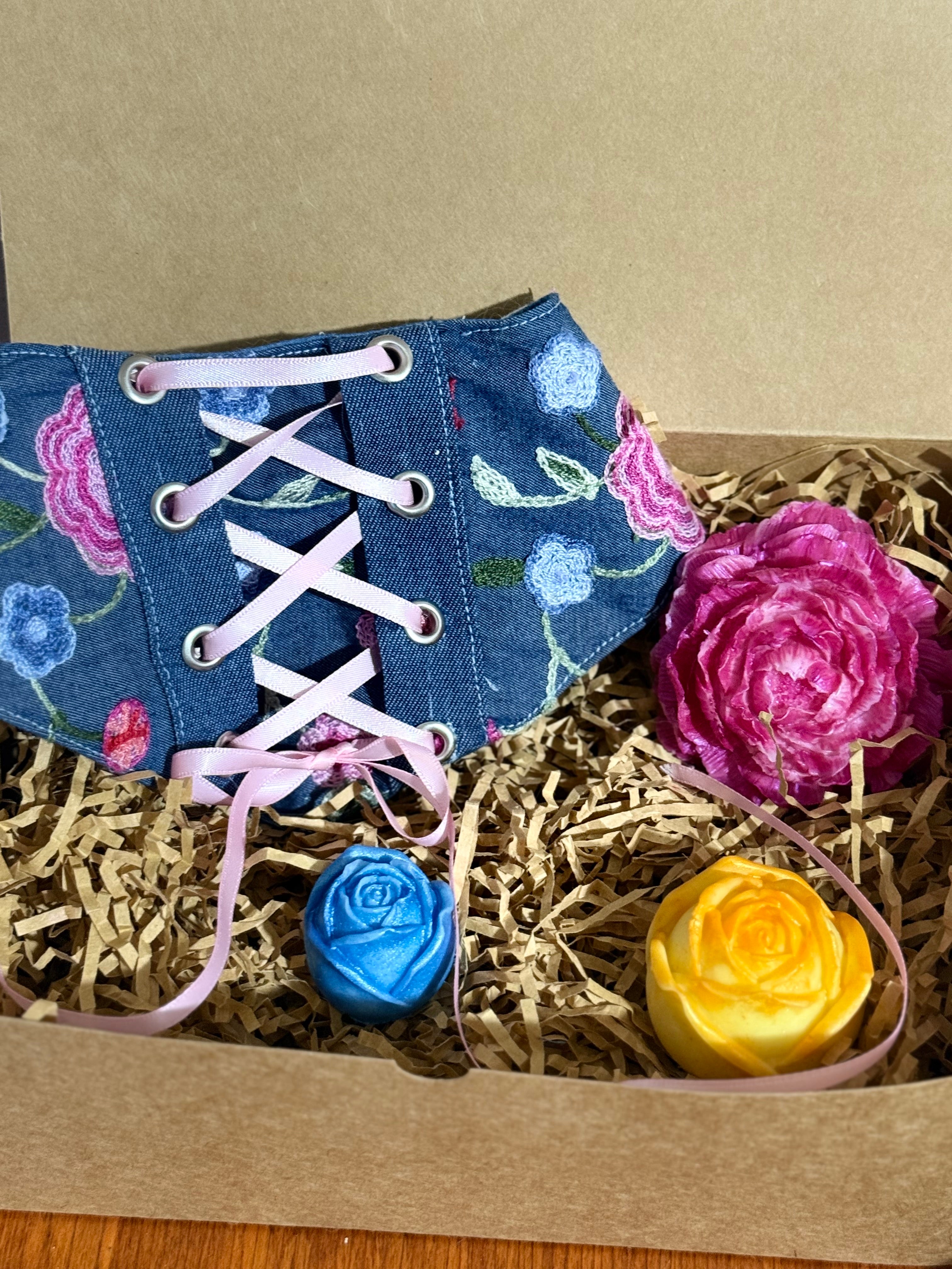 The Laced Blossom Box