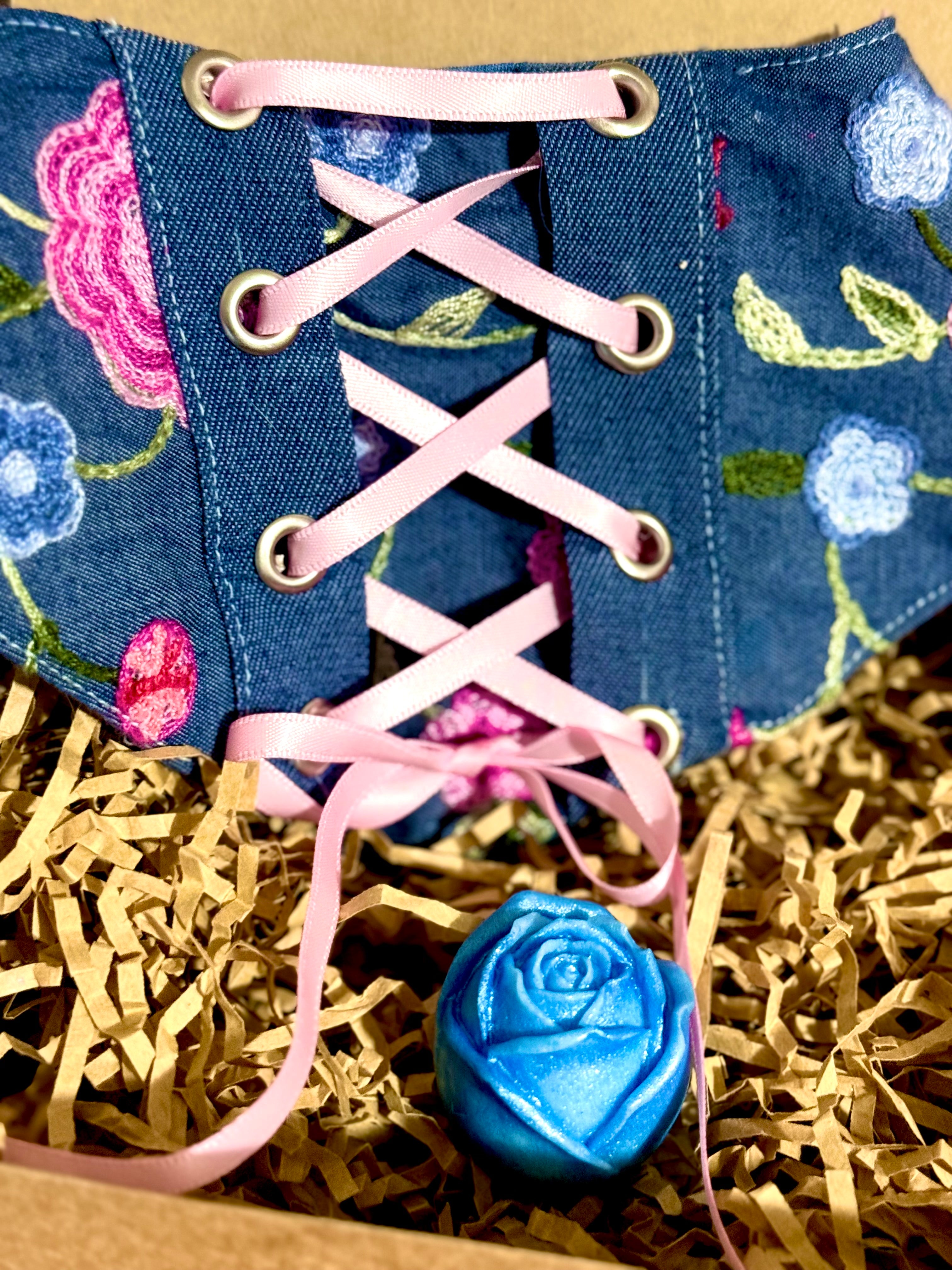 The Laced Blossom Box