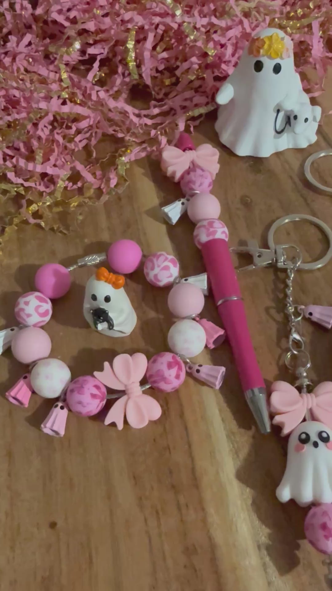 Girly Ghost Keychain 👻🎀