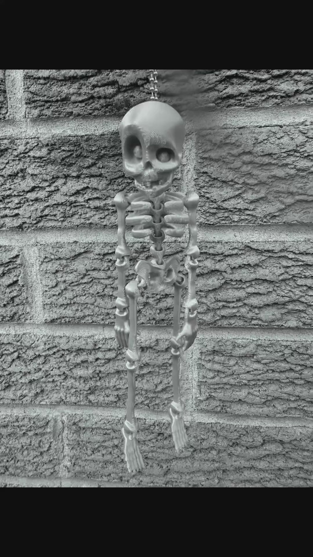 Spooky Skeleton Keychains – Orange & Black 💀🧡🖤